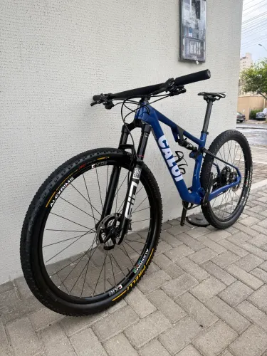 Caloi elite carbon fs