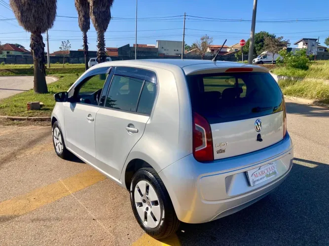 Volkswagen Up! Move 1.0 Total Flex 12V 5P 2015