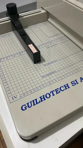 Guilhotina Semi Industrial