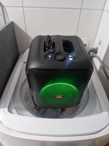 CAIXA JBL