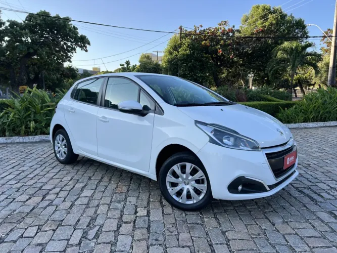 Peugeot 208 Active 1.2 Flex 12V 5P Mec. 2017