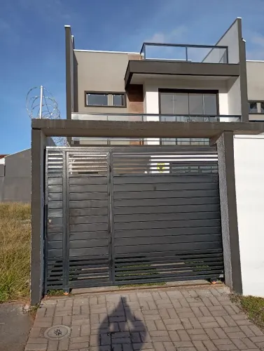 Lindo Sobrado NOVO 03 Quartos no Portão 