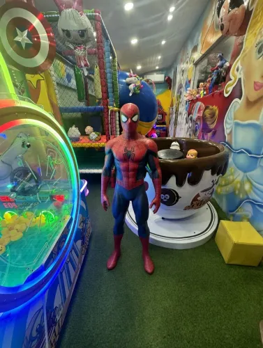 Monitora infantil 
