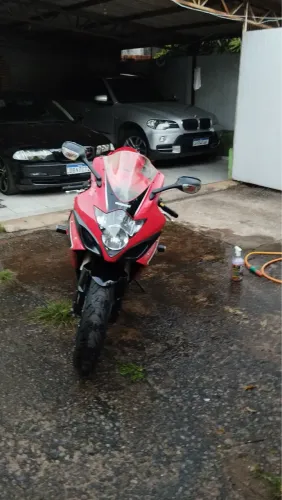 Moto muito nova