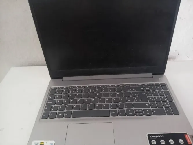 : ? Notebook Lenovo IdeaPad 3i Super Rápido com SSD - Estado de Novo!