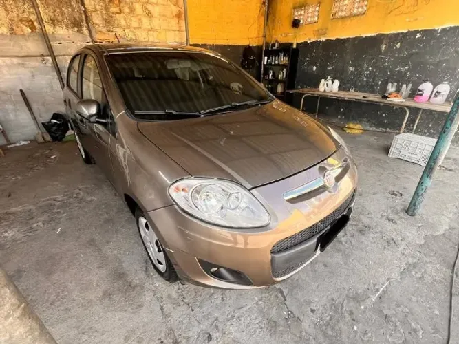 Fiat Palio Attractive 1.0 EVO Fire Flex 8V 5P 2012