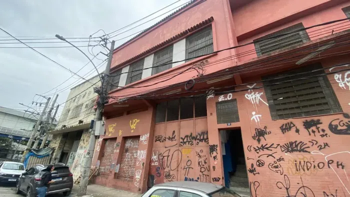 Imóvel para aluguel tem 450 metros quadrados em Ramos - Rio de Janeiro - RJ
