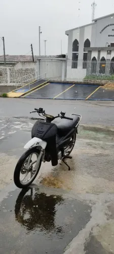 Moto de leilão