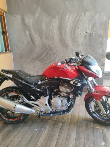 CB 300 2012 