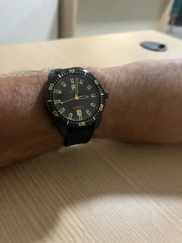 Relógio tommy automático semi novo