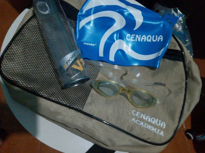 Kit natação "Bolsa, óculos e touca"