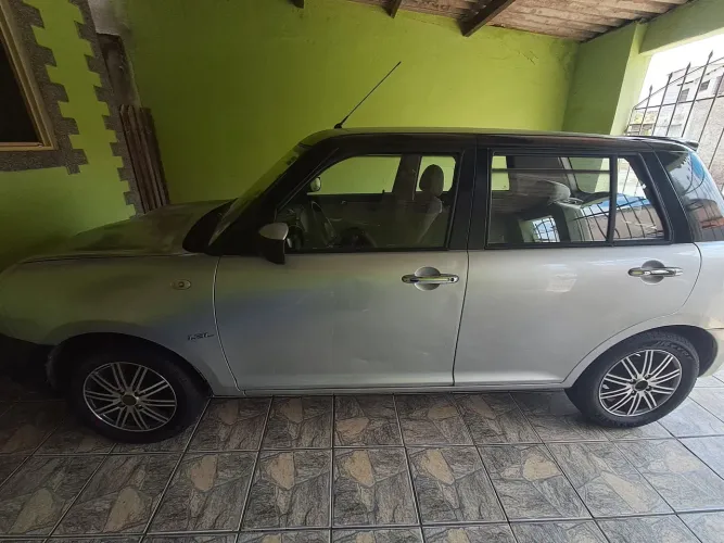Lifan 320 Elite 1.3 16V 88cv 5P 2011