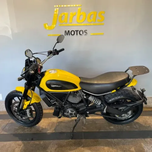 DUCATI SCRAMBLER ICON 800 2015/2016, 19.739 KM.