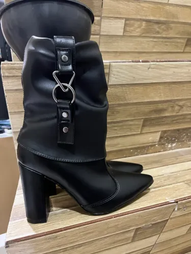 Vendo Bota Vizzano