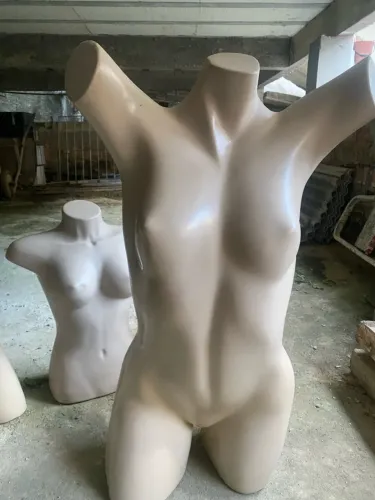 Manequins pra vender logo todos por 150
