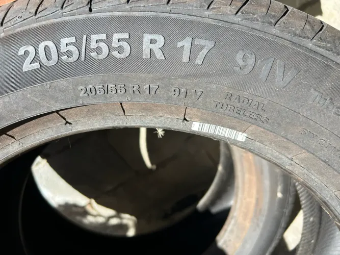 Par de Pneus Continental ContiPowerContact 205/55 R17 91V - Novos