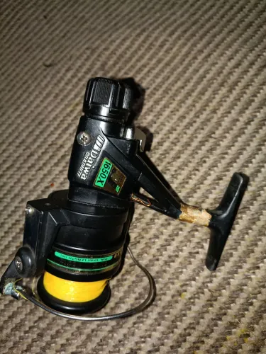 Molinete Daiwa Graphite 1650X