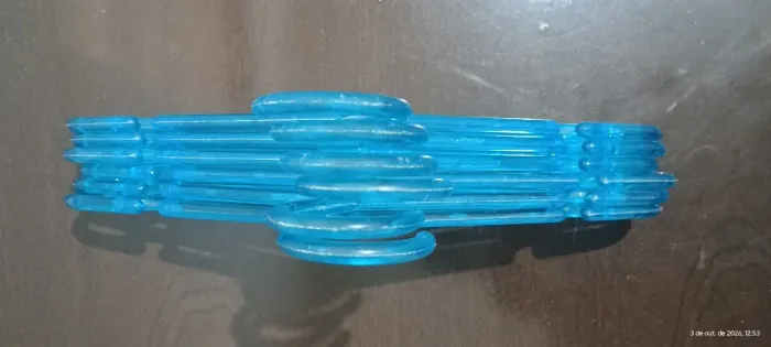 5 cabides infantis de plástico