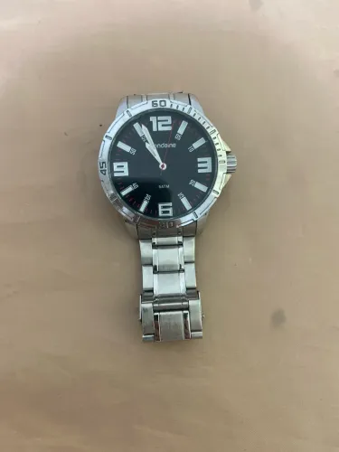 Relógio mondaine original