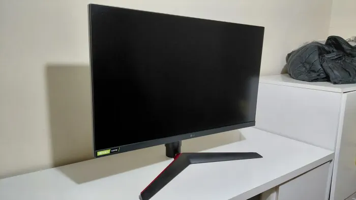 Monitor LG UltraGear 27'' 144hz FullHD IPS - Usado