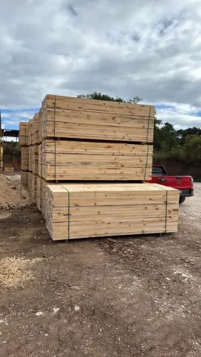 Tábua de pinus de 30cm 29$ a peça 3M