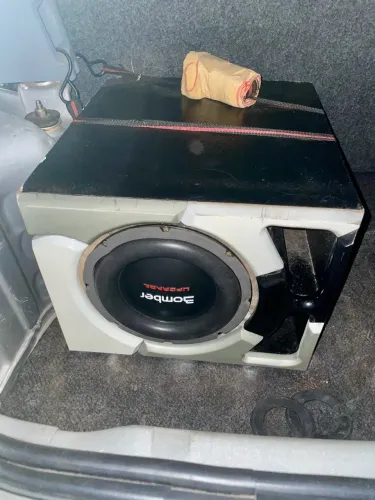 Vendo caixa sub