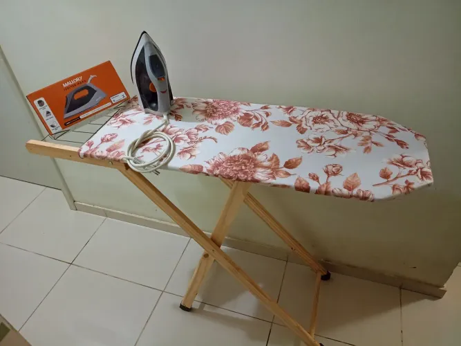 Tábua de Passar com Ferro Mallory