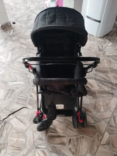 Carrinho de bebê ( passeio )