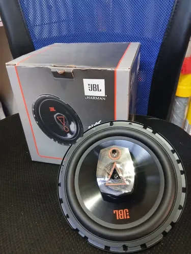 ALTO FALANTES DE PORTA DA JBL NOVO NA CAIXA