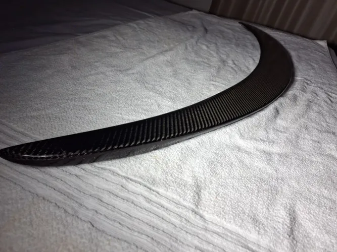 Spoiler fibra de carbono Mercedes C 180 2019 a 2021 750R$