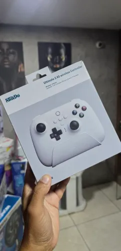 Controle Gamepad 8BitDo Ultimate Wireless 2.4G Sem Fio, com Dock de Carregamento<br>