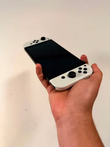 ? Nintendo Switch OLED Branco + Kit Completo | Pronto para Jogar!