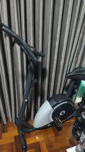 BICICLETA ERGOMÉTRICA 