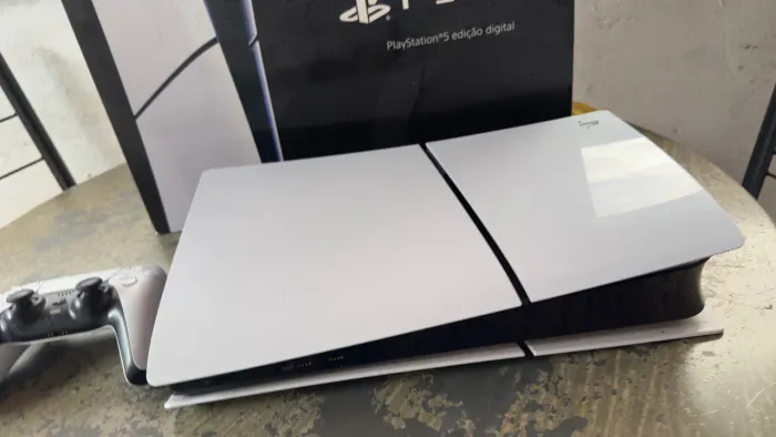 PLAYSTATION 5