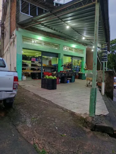 VENDE-SE MERCADO