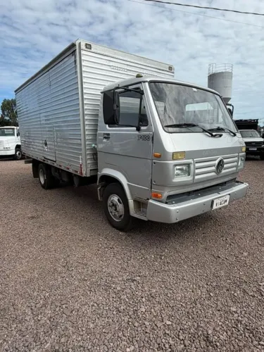 VW 7100 ano 1995 Bau Furgao REPASSE r$ 82.000,00 av