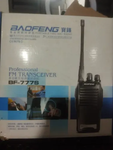 Rádio Walk Talk Baofeng 777s