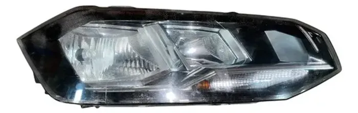 Farol Direito Polo 2018/2022 Direito/passageiro Direito/passageiro
