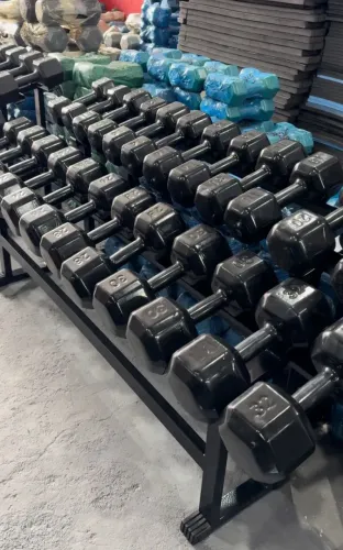 Kit de DUMBELL sextavado emborrachado de 12 a 32kg