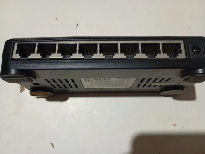 Aparelho 8 portas eternet
