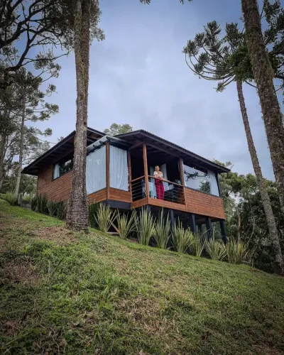 POUSADA COM 3 CABANAS MOBILIADAS E DECORADAS EM AGUAS BRANCAS - URUBICI - SC