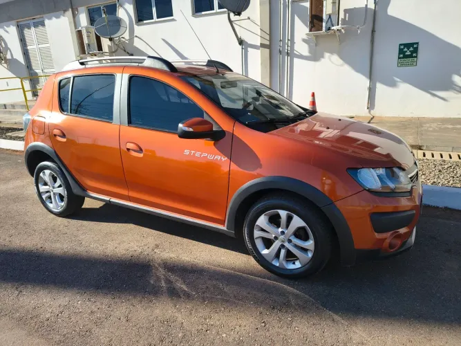 Renault Sandero Step. Easy R H-power 1.6 8V 2015