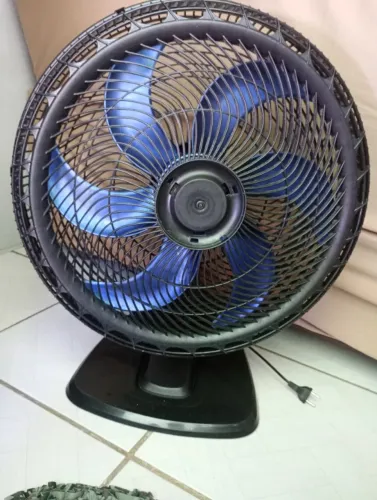 Ventilador Arno 50cm com defeito 