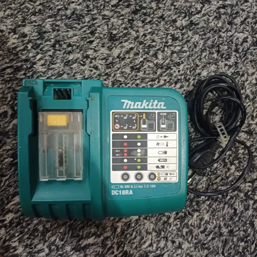 Carregador makita 18v 