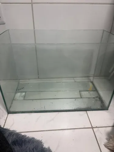 Aguario de 70 litros 