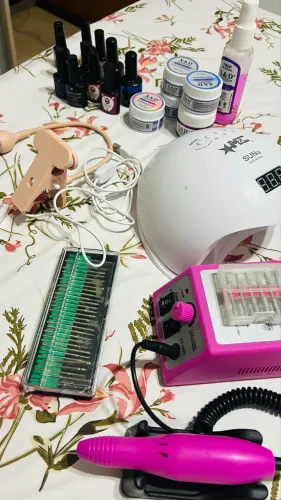 Pra vender rápido Kit Completo Alongamento de Unhas em Gel - Cabine, Motor e Produt