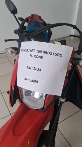 Honda bros ano 2024 com apenas 9 mil km rodados moto de procedência