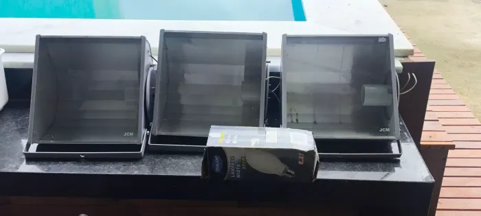 Lote 3 Refletores JCM + Lâmpada 250W (Iluminação Externa / Galpão / Quintal)