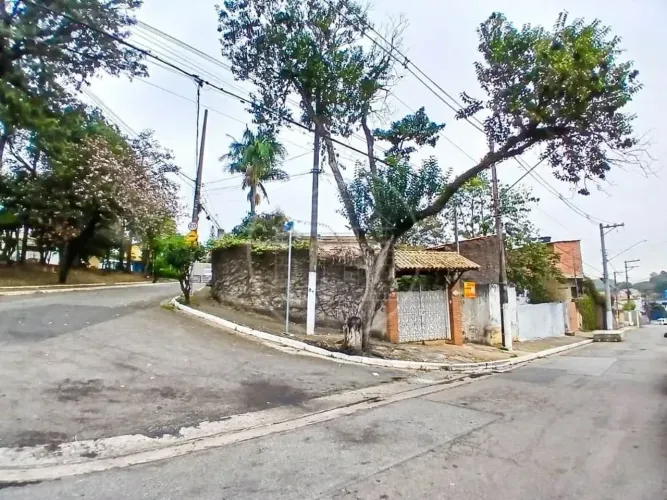 Terreno à venda em Rio Bonito