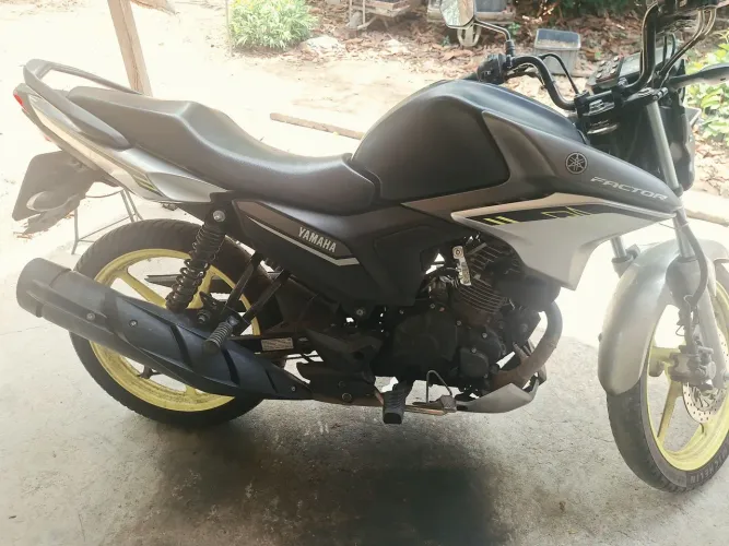 Moto em ótimo estado